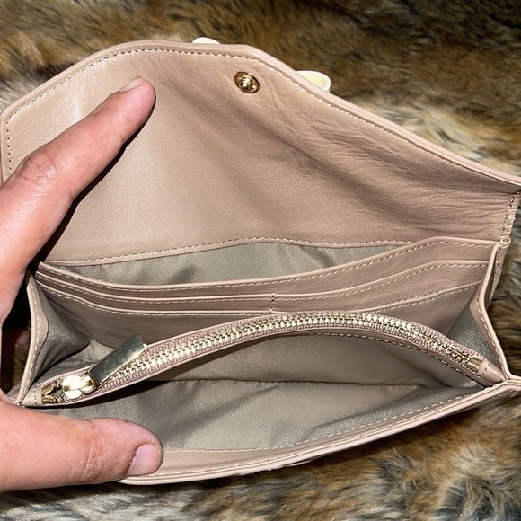 Tory Burch wallet - Picture 4 of 14